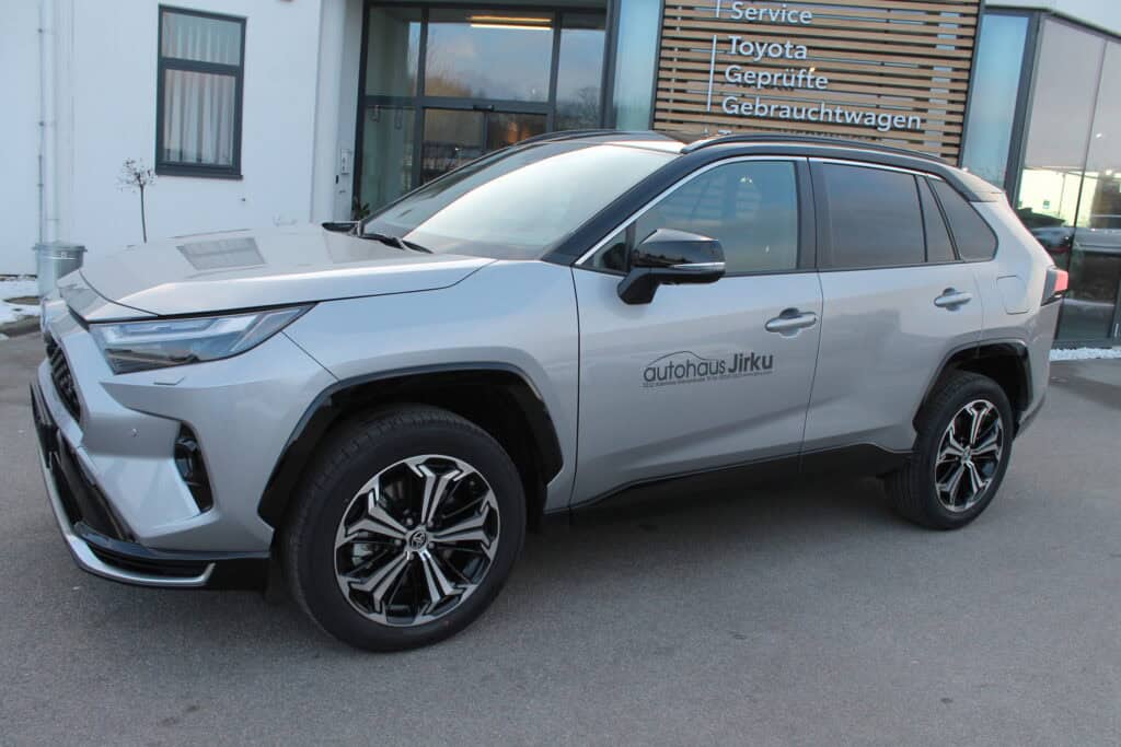 Toyota RAV4 2.5 PHEV Style AWD — fotografia mașinii