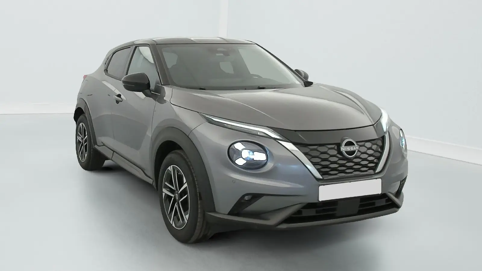 Nissan Juke N-Connecta Hybrid 143 — fotografia mașinii
