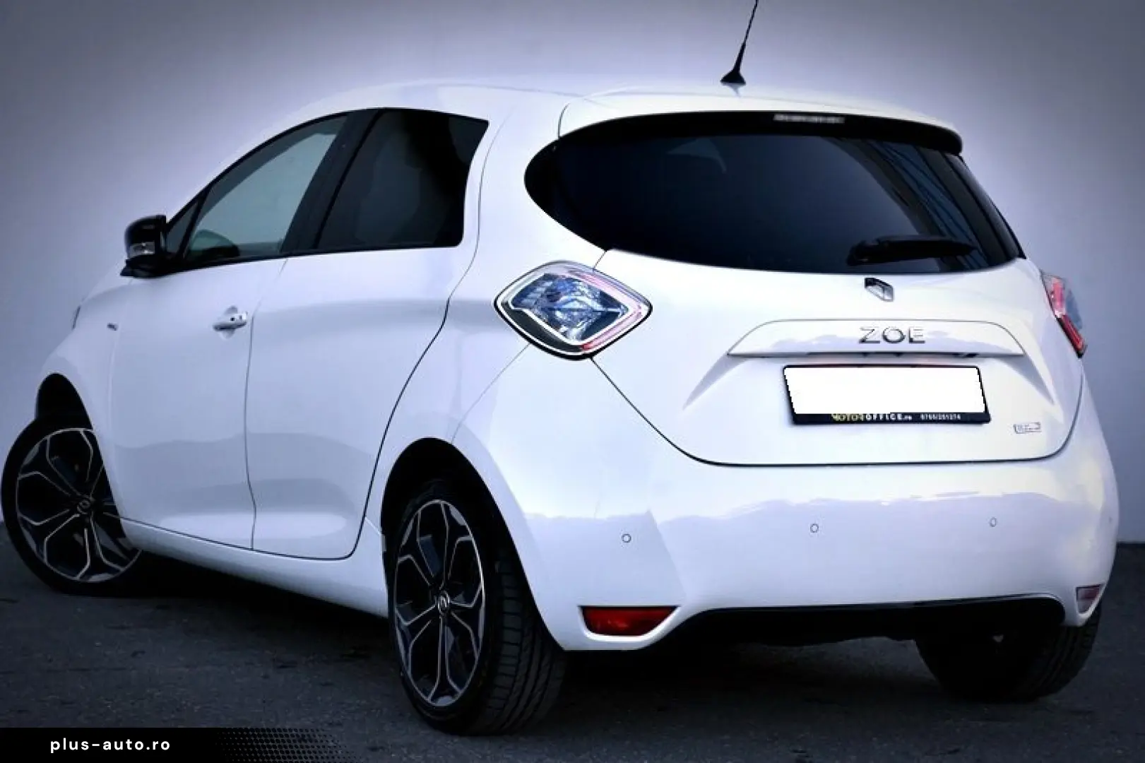 Renault Zoe Z.E. 40 Iconic — fotografia 3